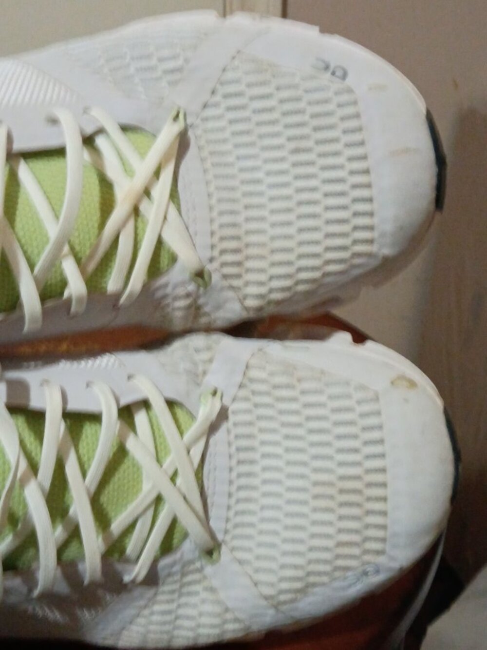Size 10 - On Cloudflyer II 2 Running Shoes 21.99031 Women’s White Green Meadow - Picture 15 of 15